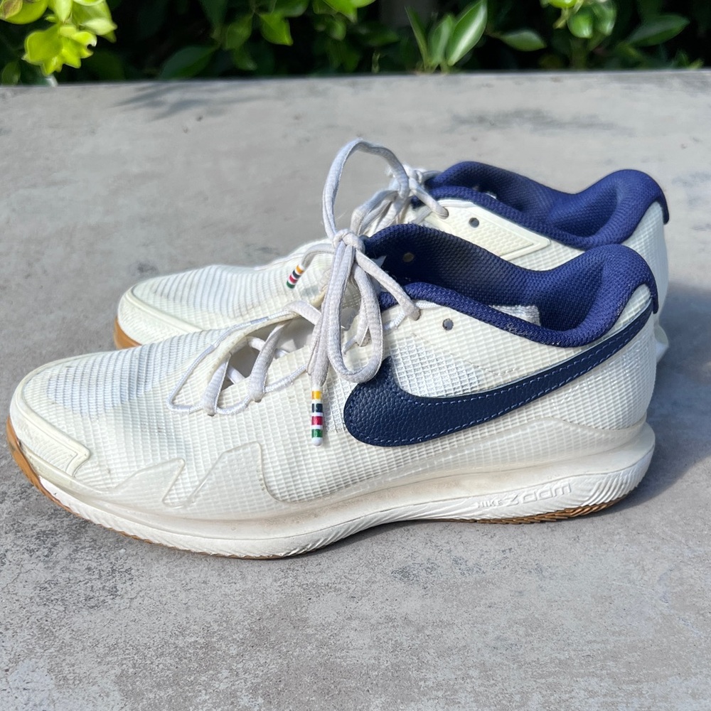 Nike Court Women's Air Zoom Vapor Pro Tennis Shoes, womens size 7, white